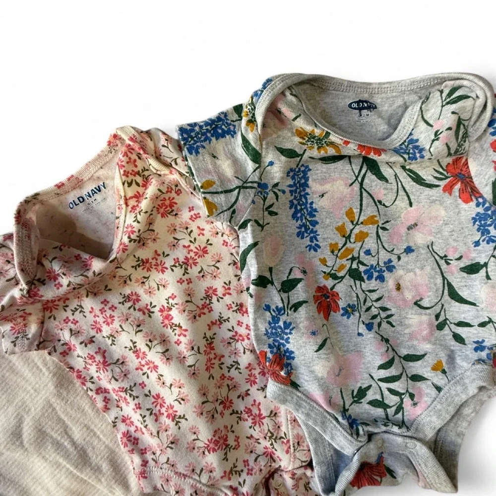 Baby Girl 0-3M Bodysuit Bundle 7 Pc Old Navy Carter's Floral Pink Onesies